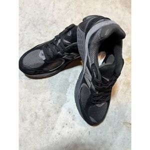 New Balance 2002 R Men's Running Shoes Black/Grey, Size 9